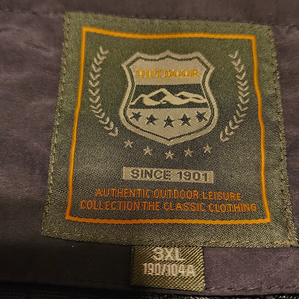 Men's Black Outdoor Vest - Picture 3 of 3